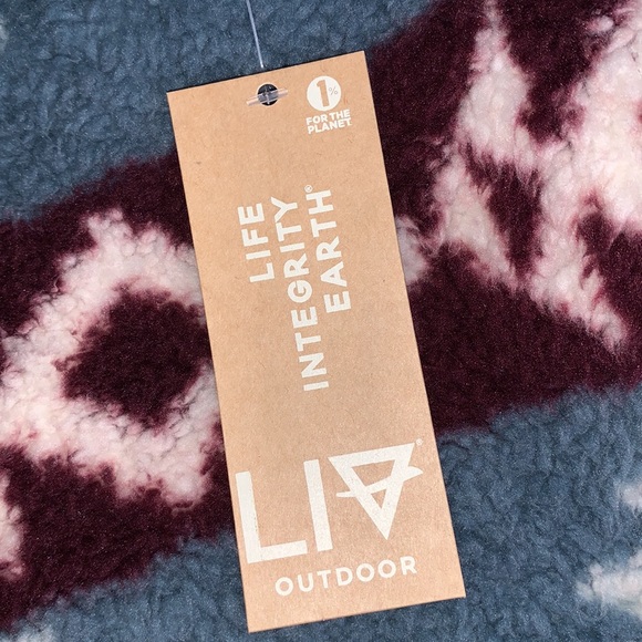 LIV OUTDOOR WINTER Sherpa Fleece Pullover - Picture 8 of 10